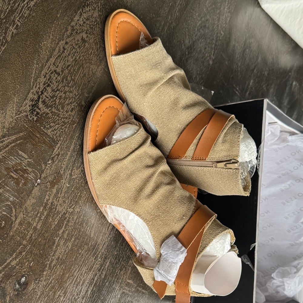 Elegant Tan and Brown Women's Sandals